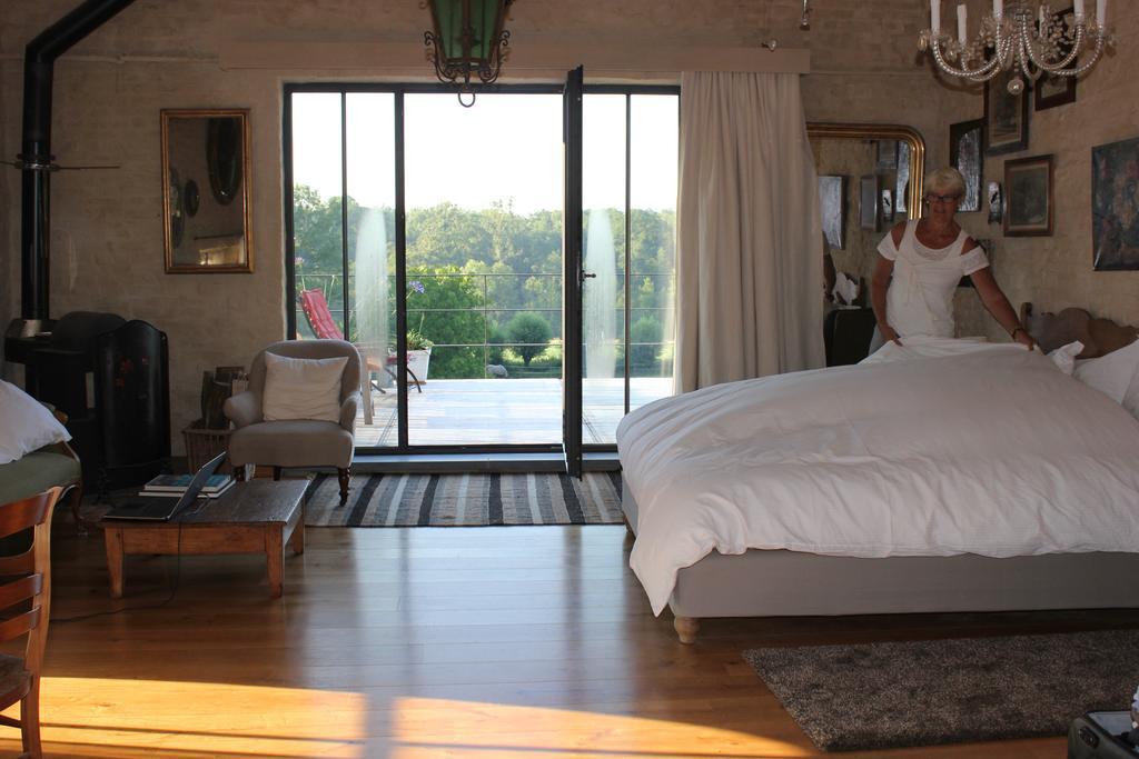La Passiflore Bed & Breakfast Bossiere